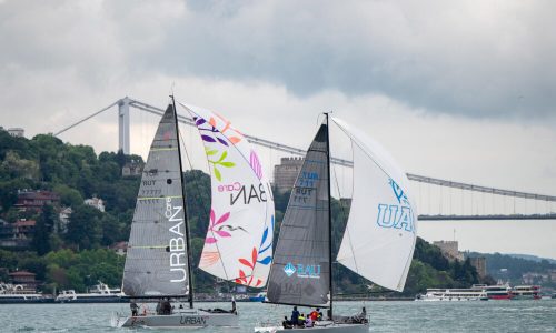 2024 yılının ilk Boğaz yarışı 42 yelkenli ile başladı 