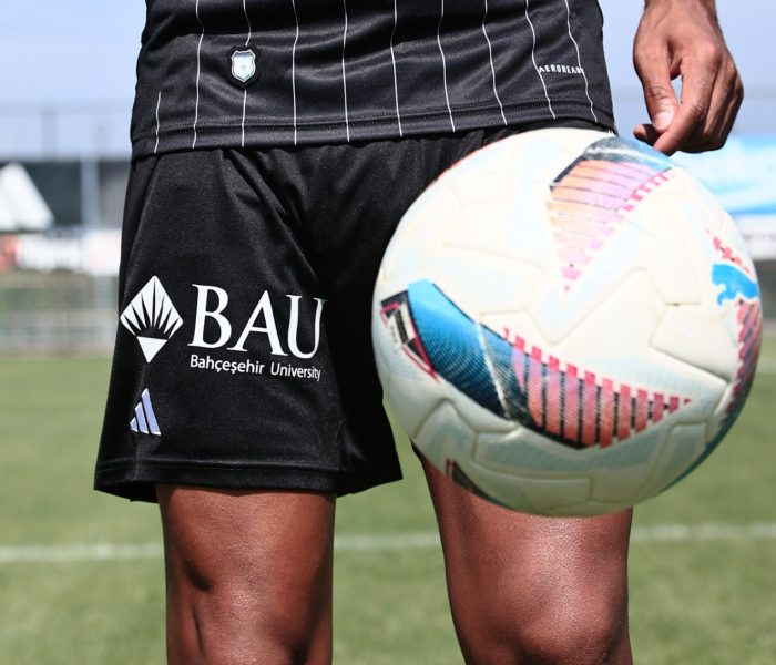 Bahçeşehir Üniversitesi, Beşiktaş JK Futbol A Takımı’nın şort sponsoru oldu