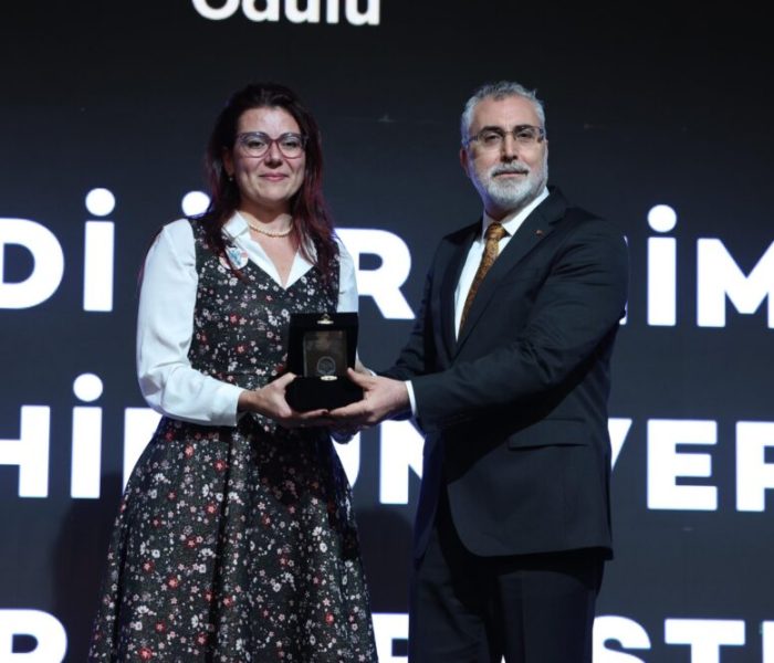 ANİM.İST’e sosyal sorumluluk ödülü