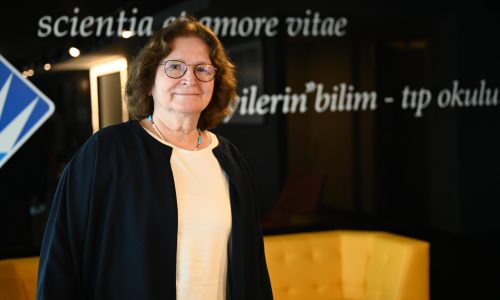 Erken tanı ve tedaviyle HIV’li hastalar kaliteli yaşam sürebilir