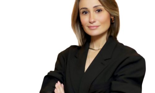 SEY Vakfı, depremzede öğrencilerin elini bırakmadı