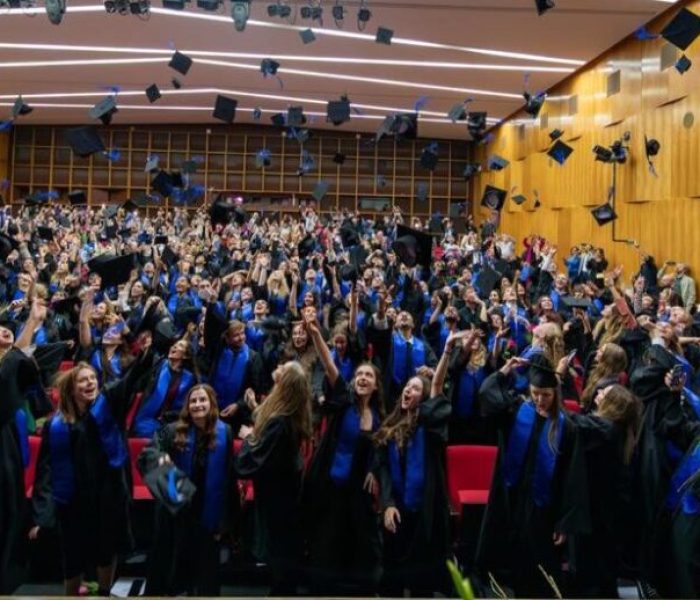 Berlin International Üniversitesi 7’nci dönem mezunlarını uğurladı