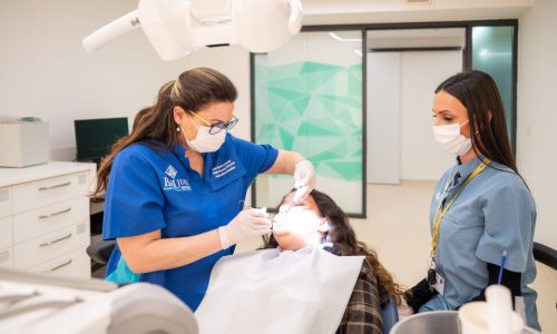 Bilinçsiz diş beyazlatmalara dikkat!