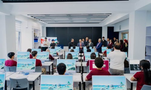 BAU’dan Taşkent’teki okula yapay zeka laboratuvarı