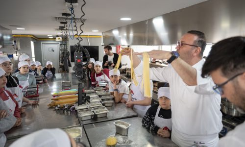 “Dünya Mutfağı Atölyeleri” başladı