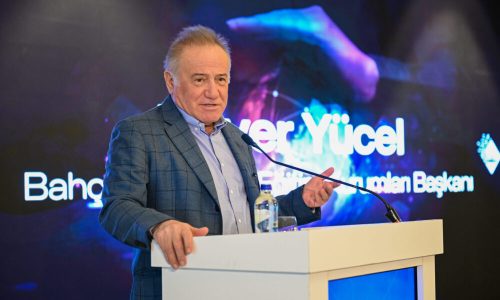 Yapay zekâ destekli asistanla eğitimde teknolojik devrim