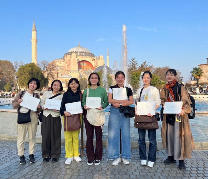 Japon öğrenciler Türk mimarisini inceledi 