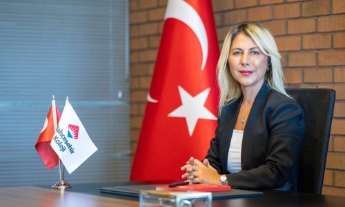 Bahçeşehir Koleji öğrencilerinden, dünyadaki ilk 200 üniversiteye rekor kabul 