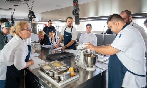 Romanyalı ve Türk şefler İstanbul’da gastronomi için buluştu