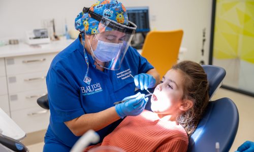 Çocuğunuzun diş muayenesini ertelemeyin!  