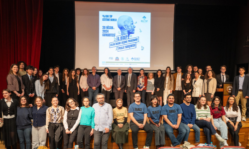 Geleceğin bilim insanı lise öğrencileri, tıp projeleriyle yarıştı