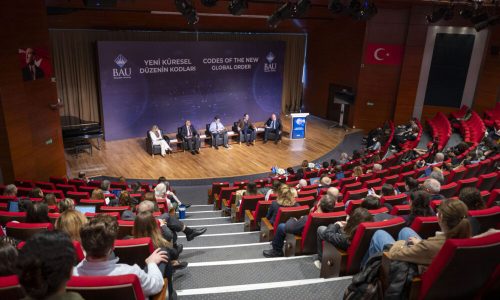 BAU’da ‘Yeni Küresel Düzenin Kodları’ konuşuldu