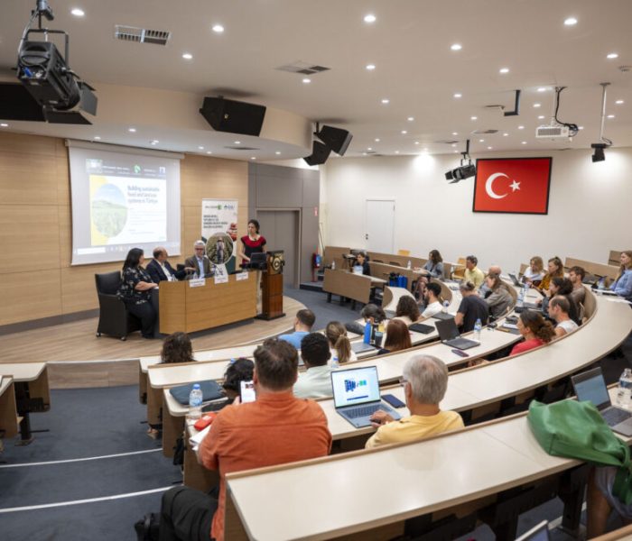 BAU’da düzenlenen uluslararası toplantıda tarım konuşuldu